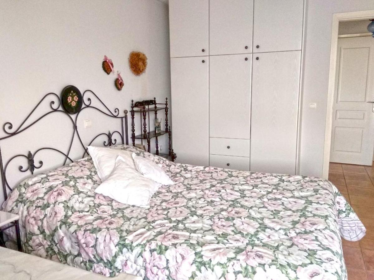 Theologos: Front Sea View Apartment *