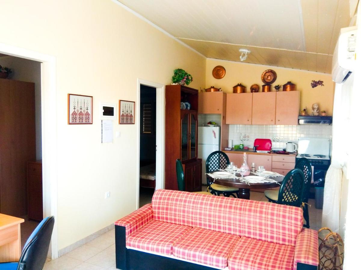 Flora Holiday home Artemida (Attica)