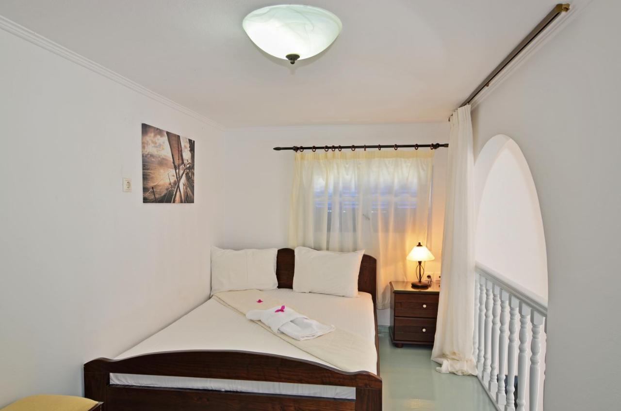 Nikos Sea View Apartment