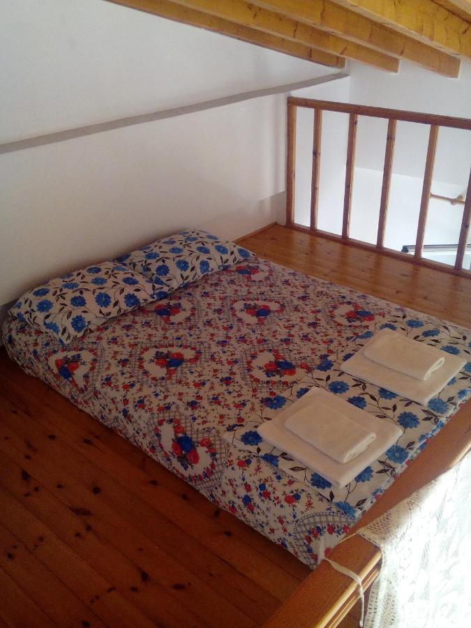 στουσ πυργουσ θερμησ Mytilene