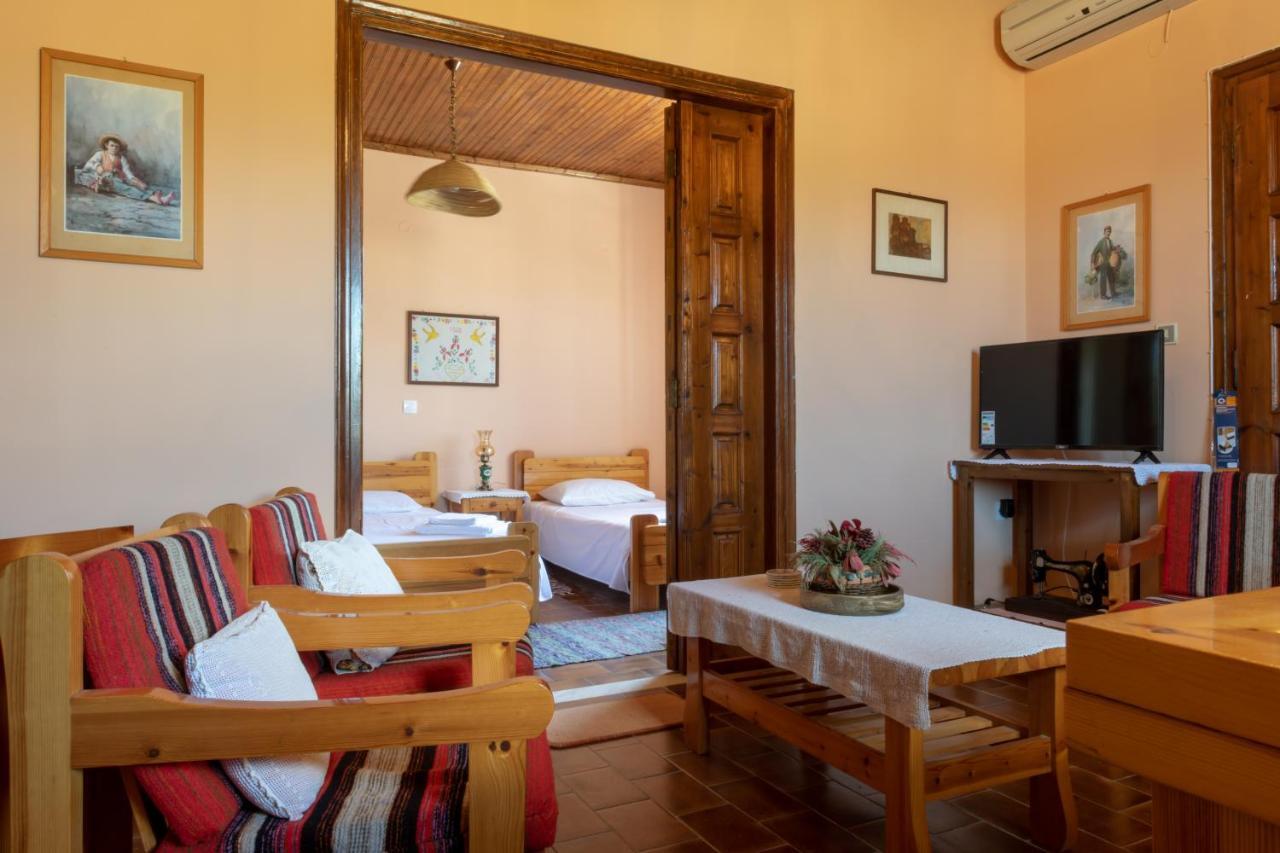 Andrea's Traditional House
