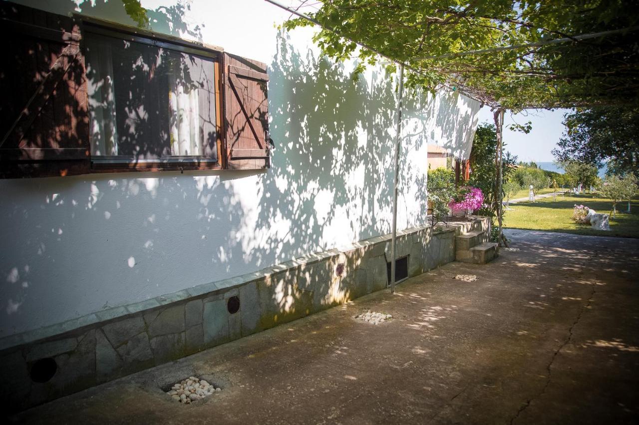 Estate Irene Alexandroupoli