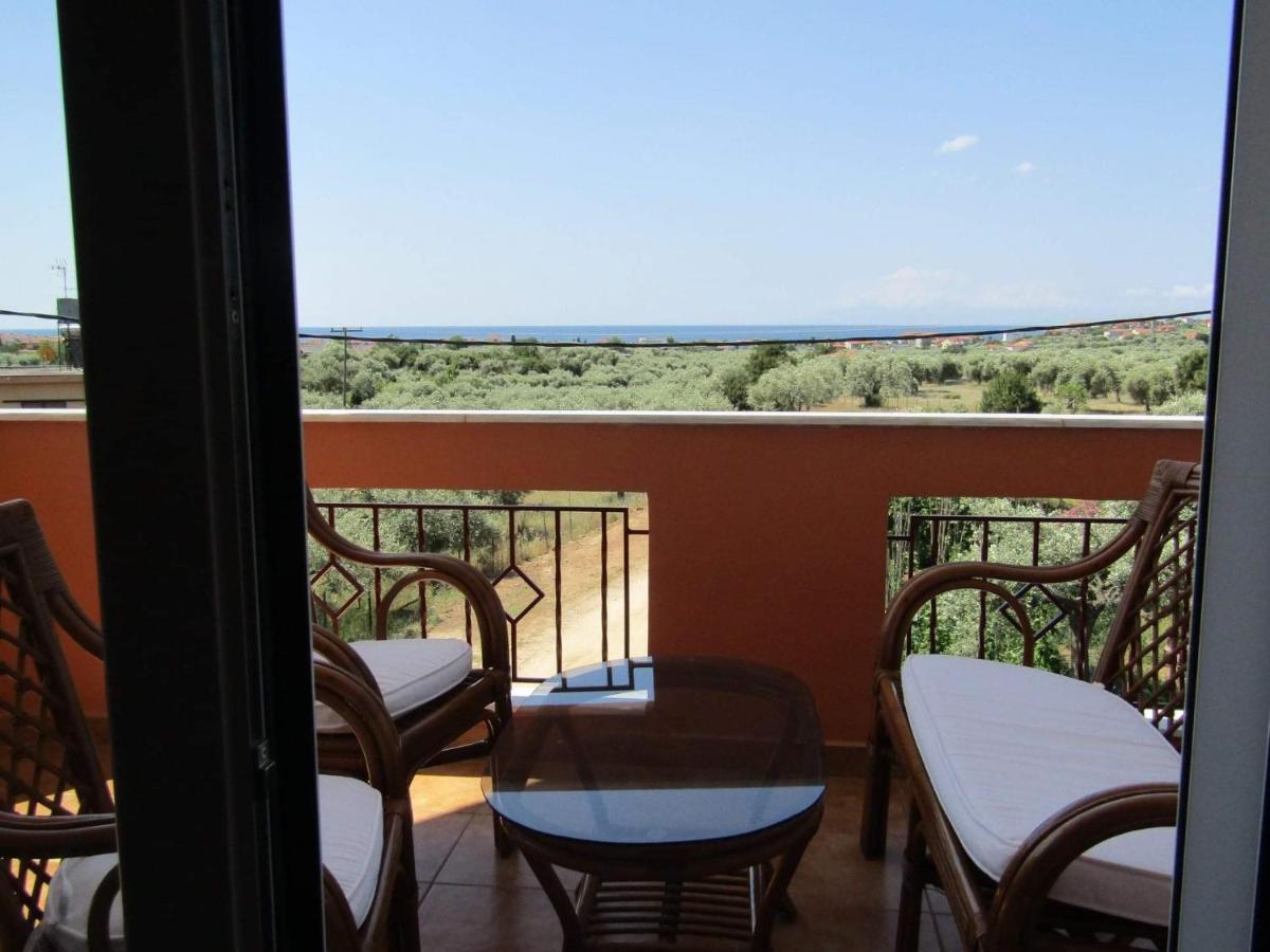 Olive Grove House *