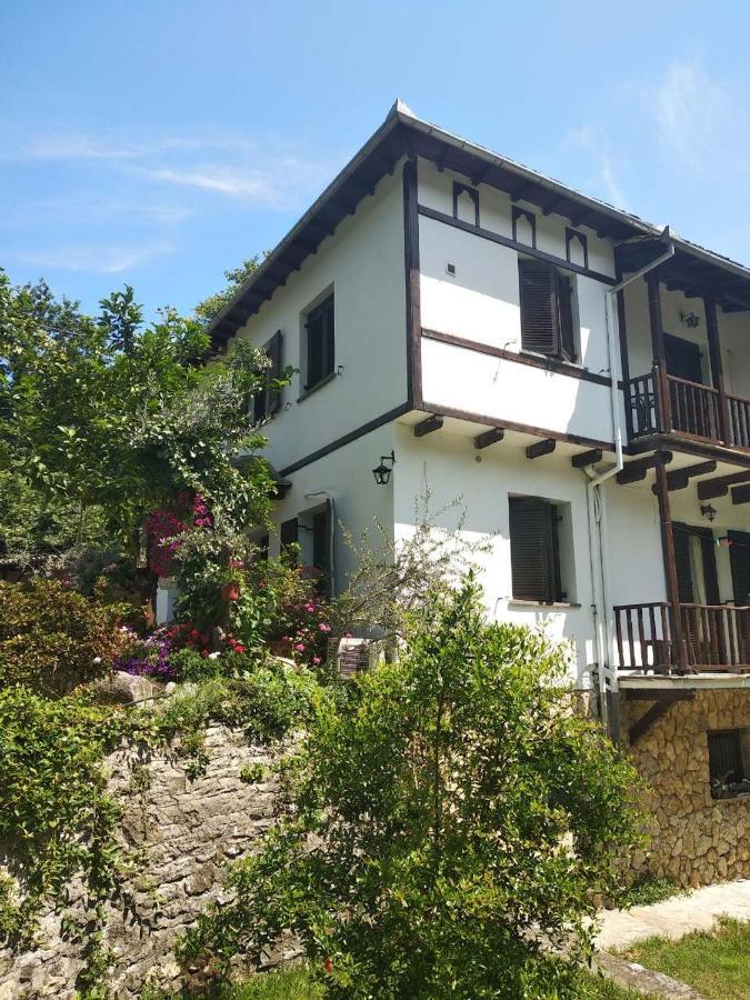 Apartment To Kalivi *