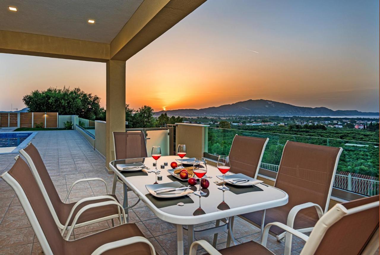 Hill Families Only Villa *