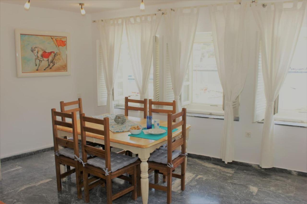 Hydra's View Apartment *