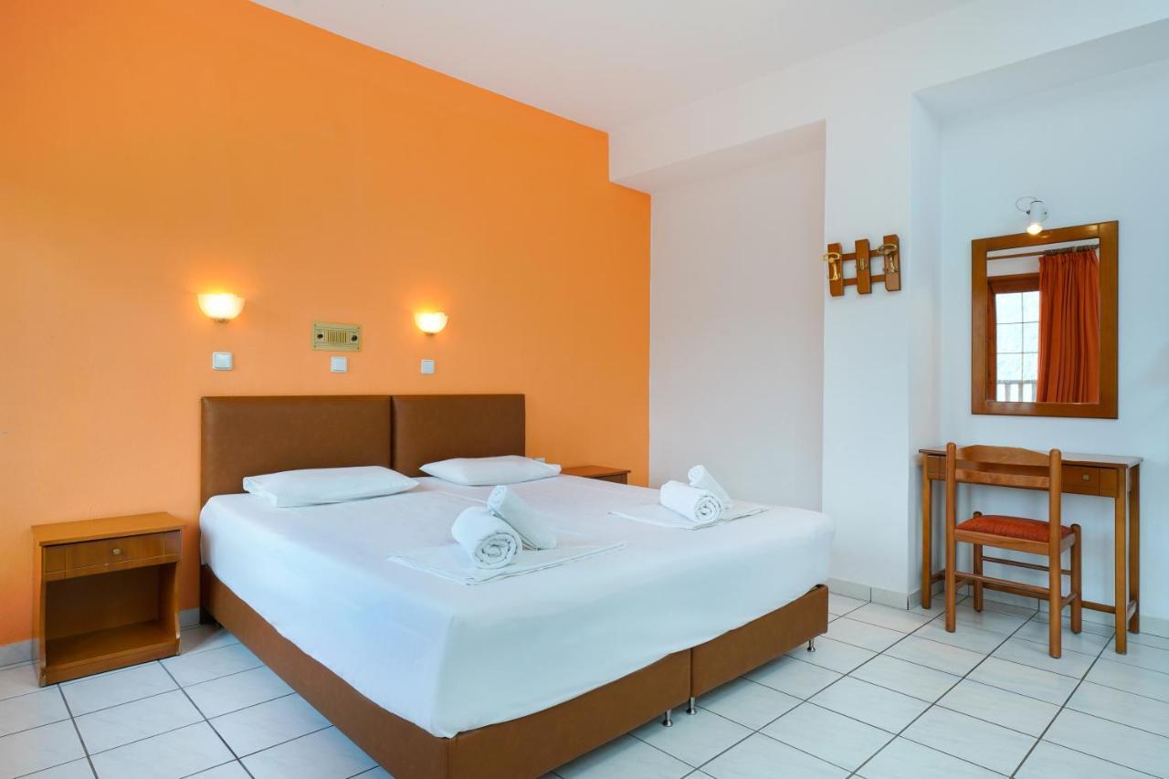 Komninos Guest house