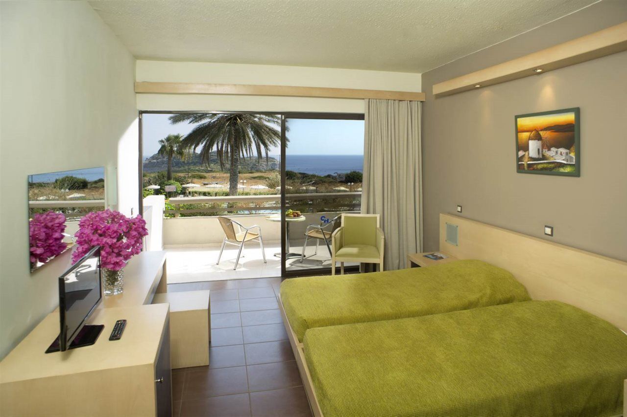 Cathrin Resort 4*