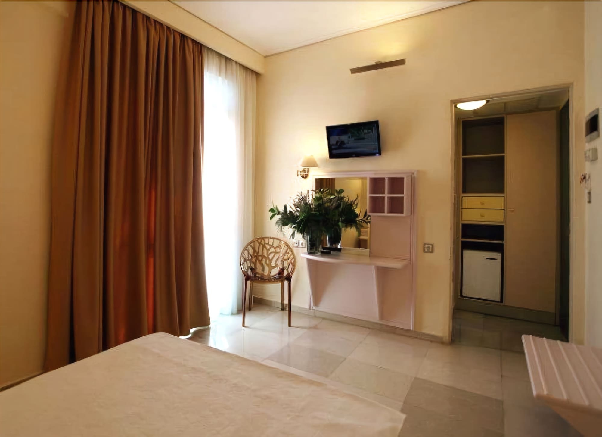 Metropol 3* Larissa