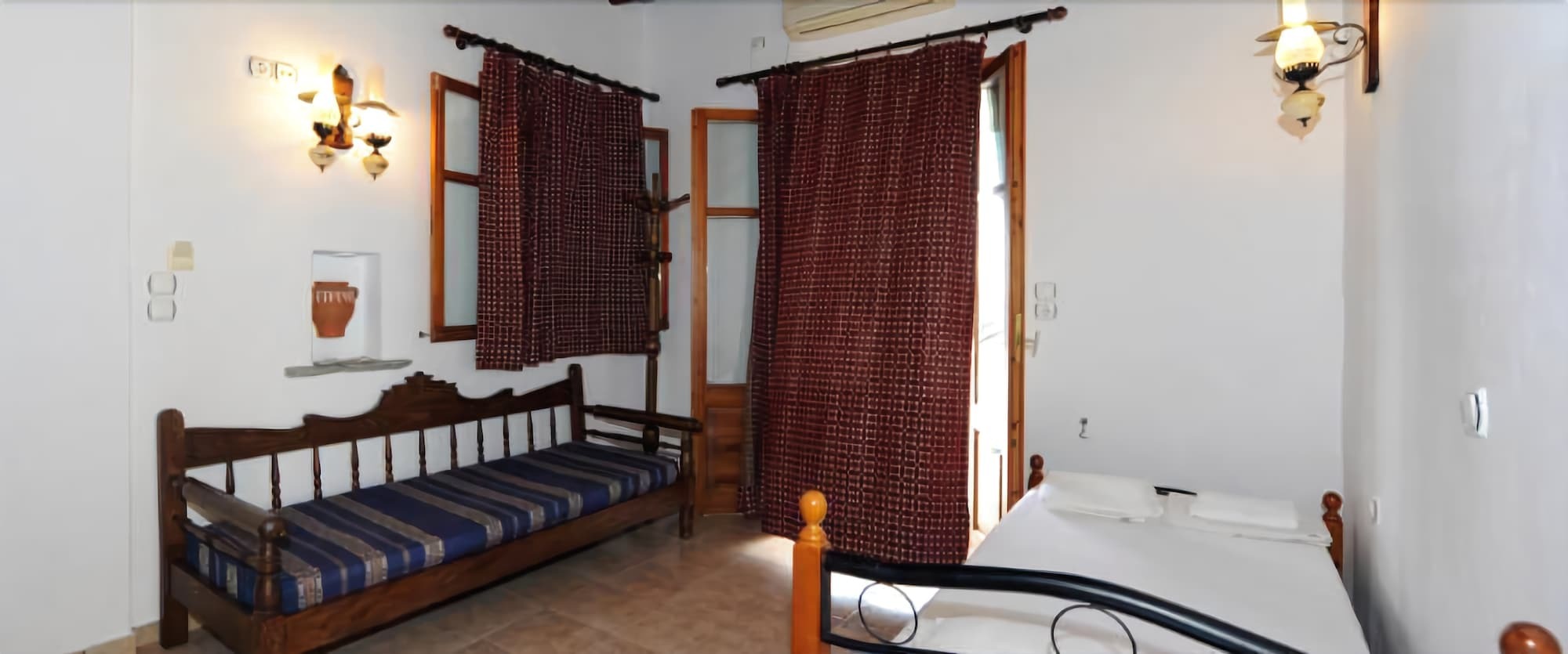 Thalatta Aparthotel