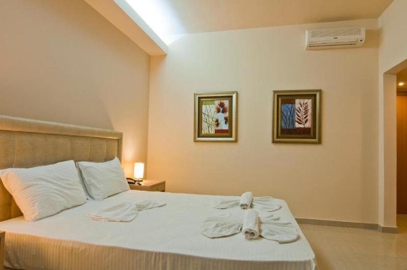 Hotel Oasis (adults Only)