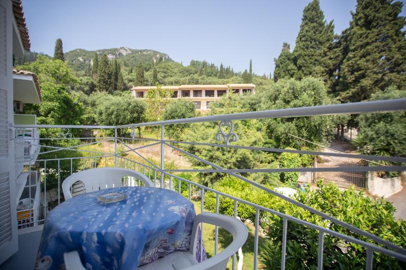 Aparthotel Bella Vista & 2*