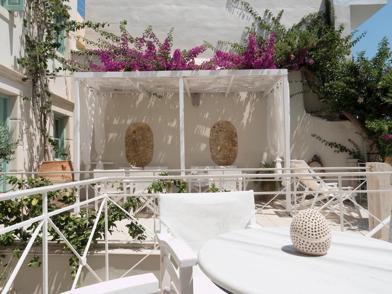 Mythos Boutique Hotel 4*