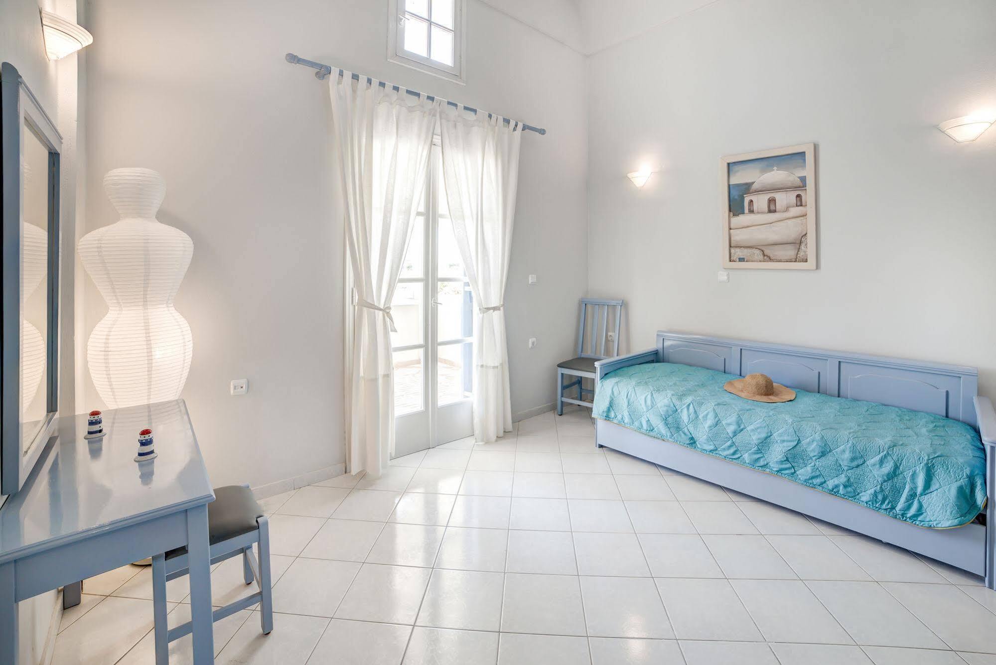 Apartment Monolithia Monolithos (Santorini)