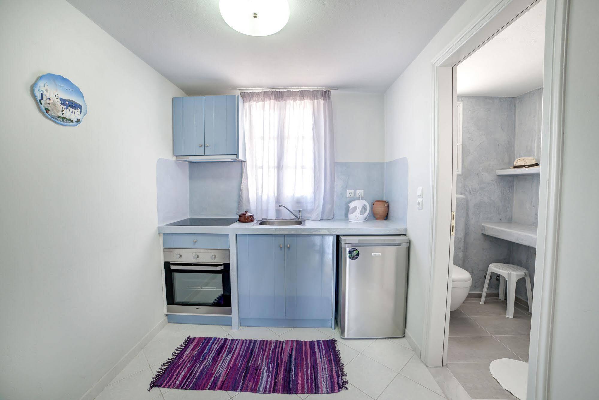 Monolithia Apartment