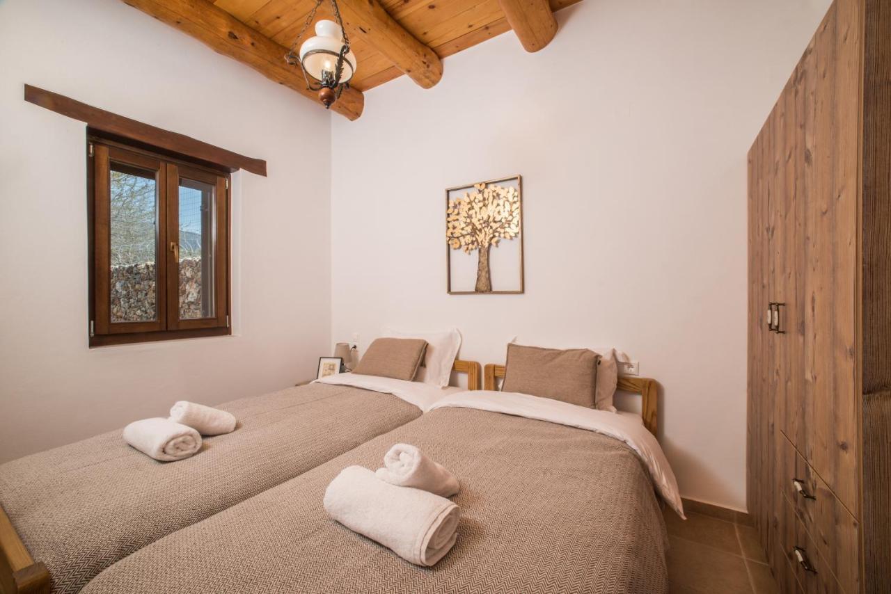 Holiday home Aradena Traditional House 4 *