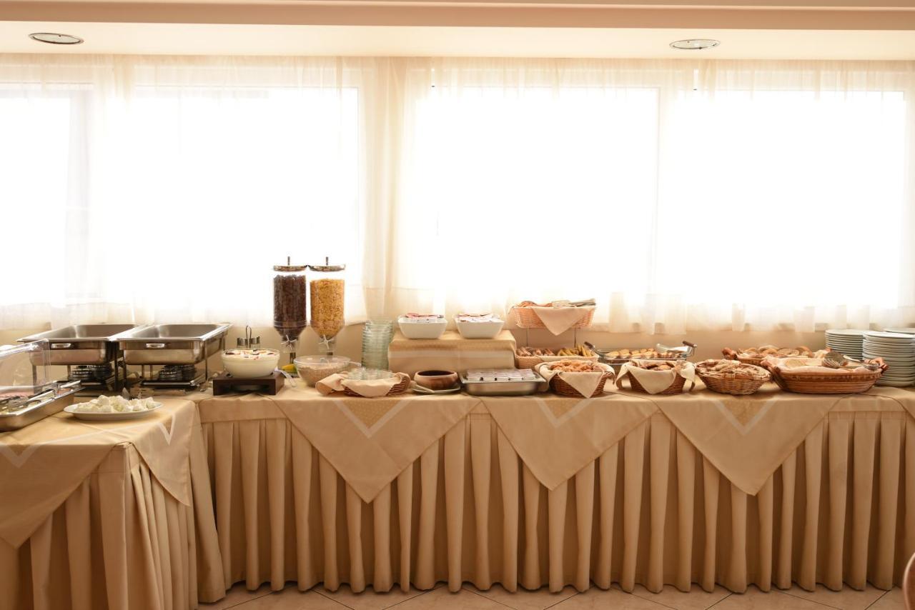 Aparthotel Viaros