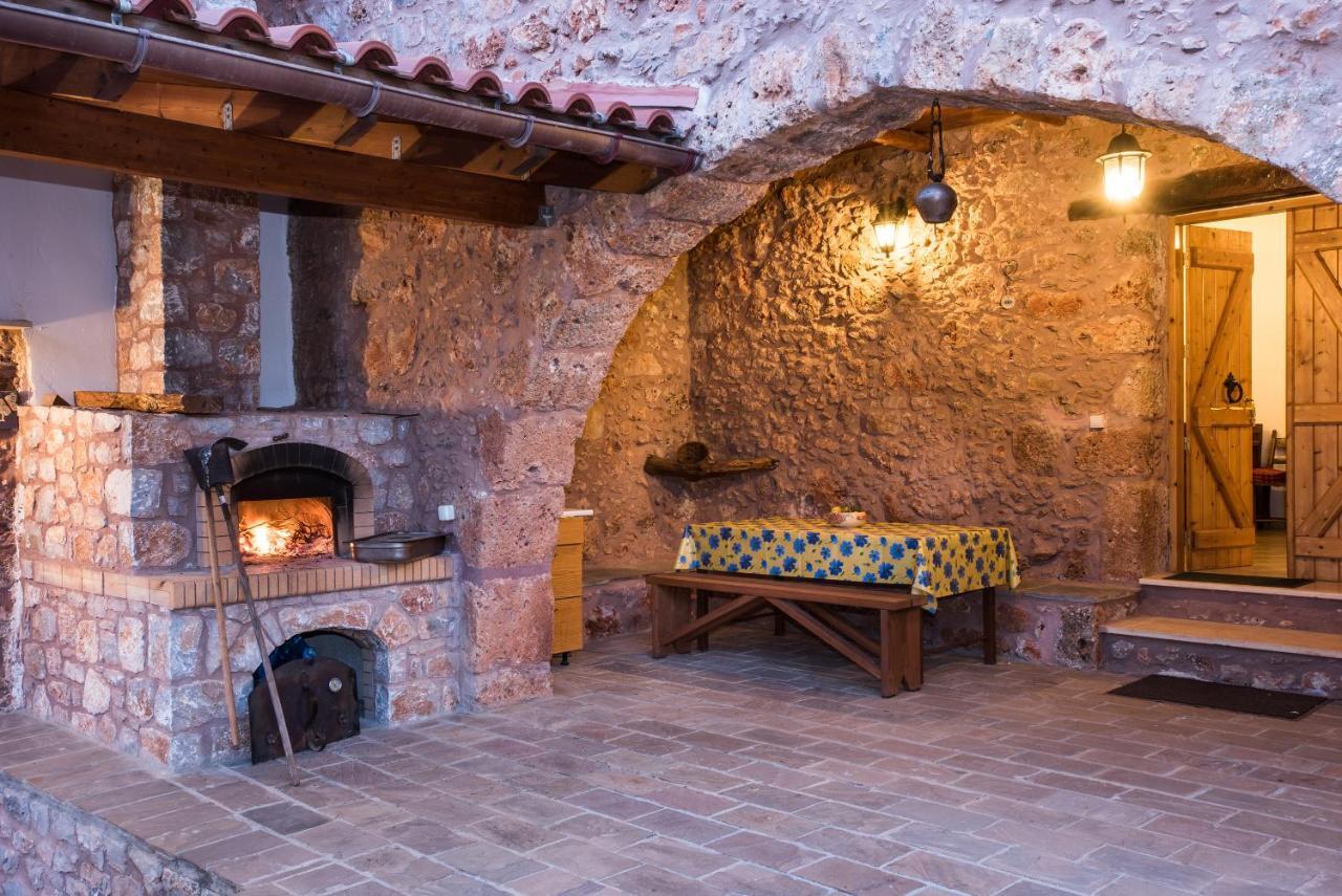 Aradena Traditional House 4 Holiday home *