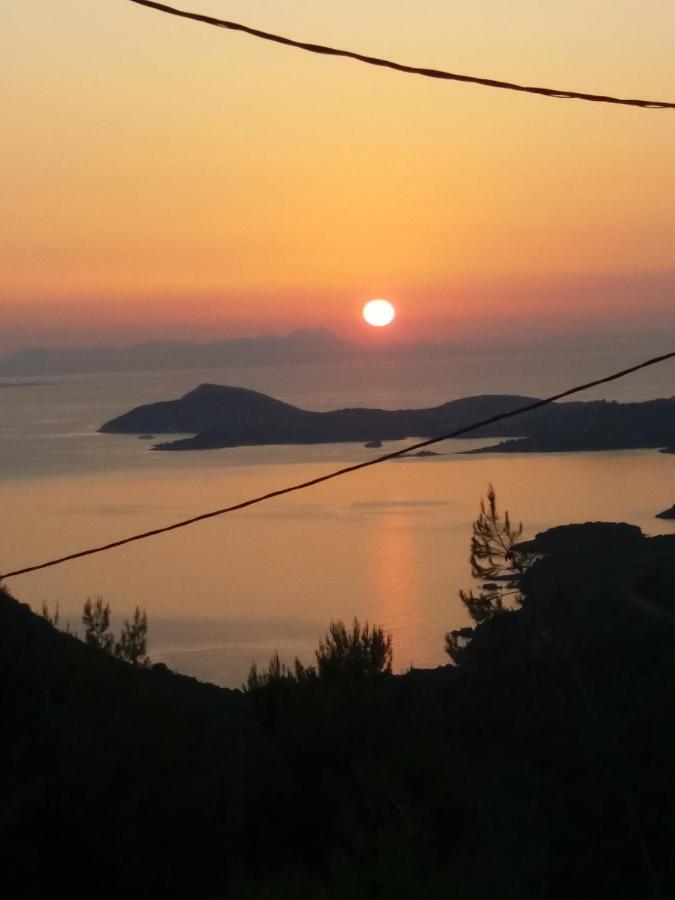 αrilla * Perdika (Epirus)