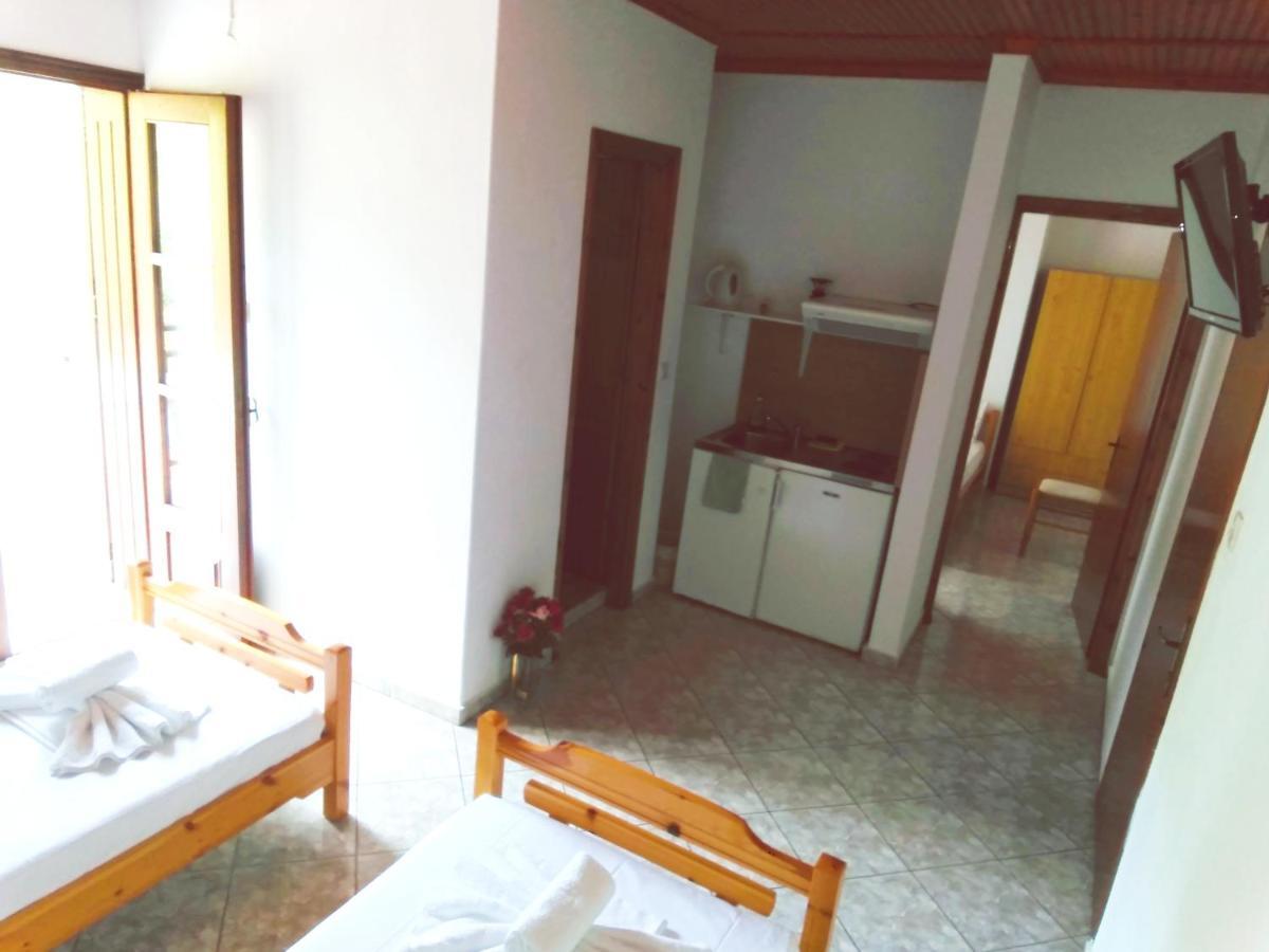 Yanna Apartment Koinira