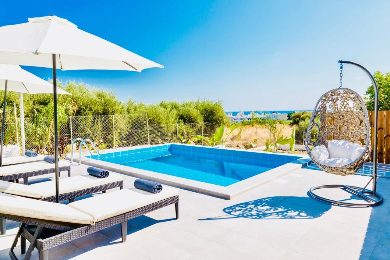 Izabela With Private Pools *