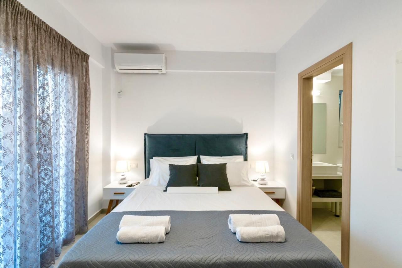 Izabela With Private Pools Apartment Hersonissos (Crete)