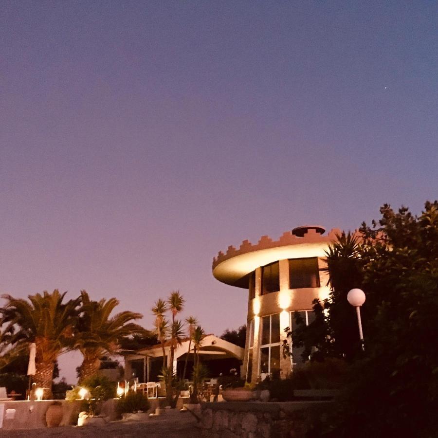 Theodosia Aparthotel 3*
