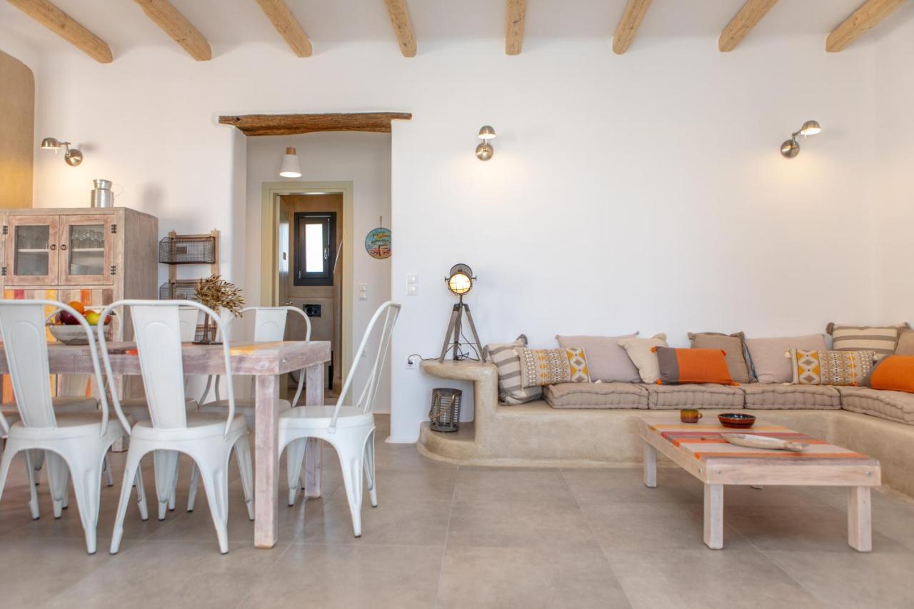 Mikri Villa *