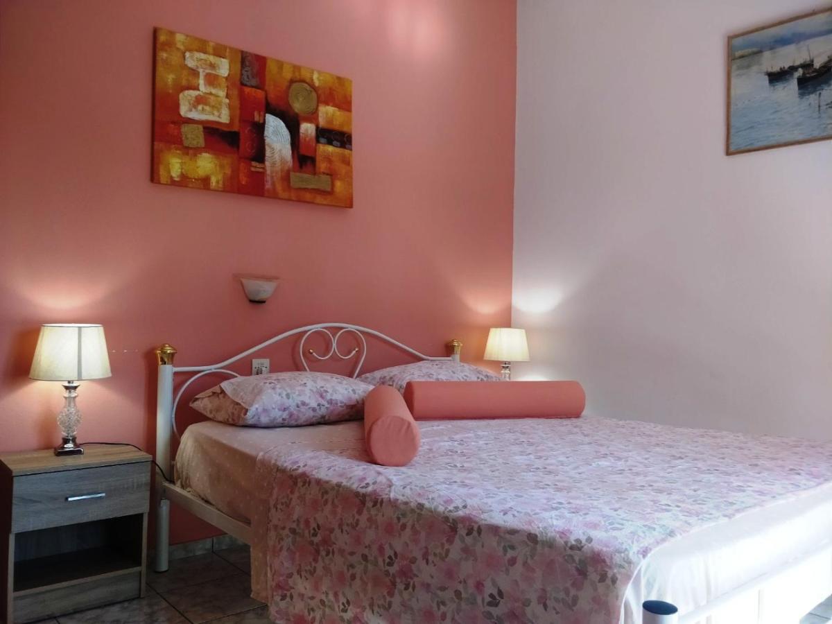 Maria Apartment Skiathos Town