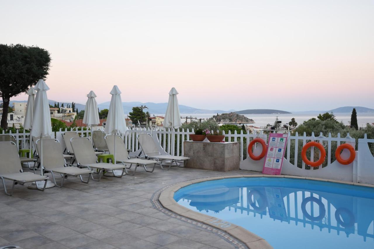Aparthotel Viaros 3*