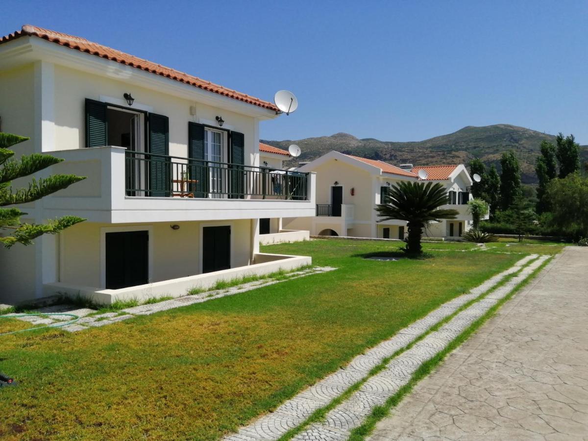 Captain's Villas Apartment Katelios