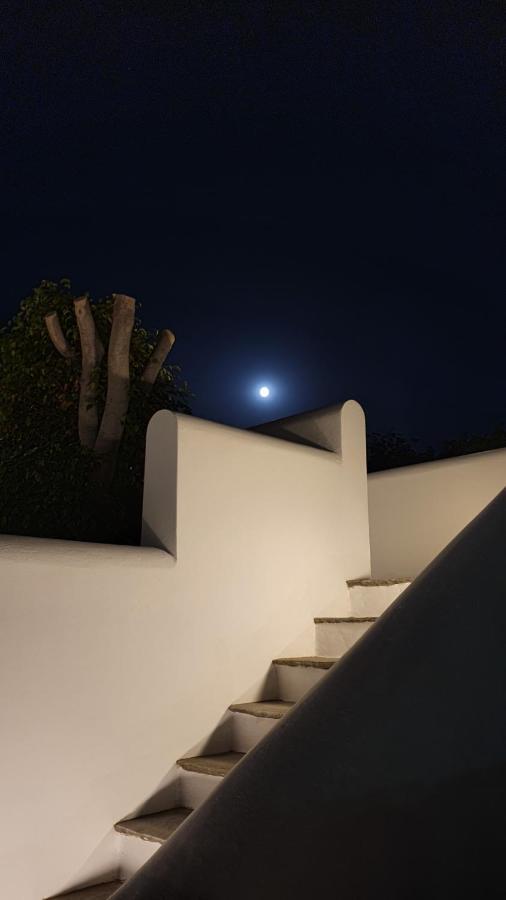 Sarakiniko Guest house 2*