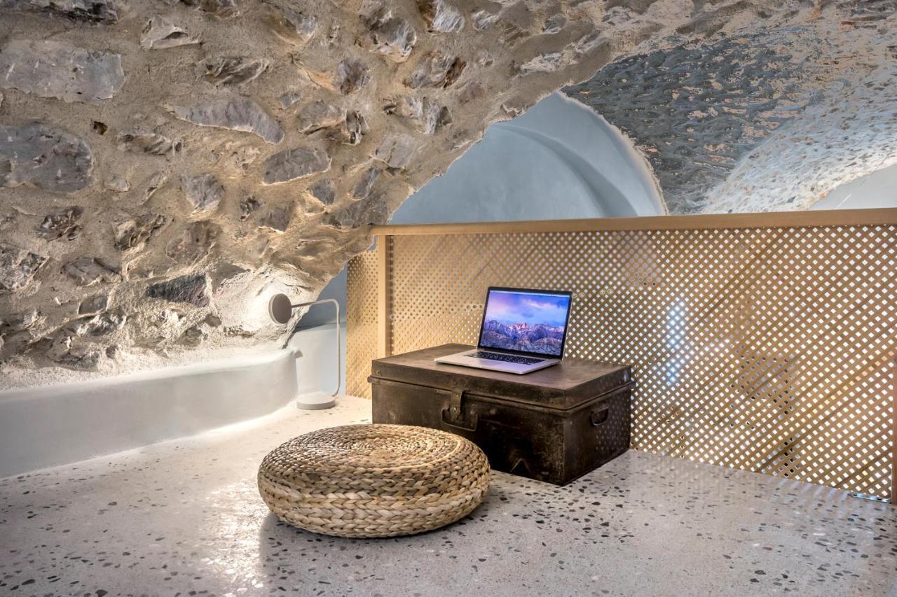 Canava In Santorini Villa Emporio (Santorini)