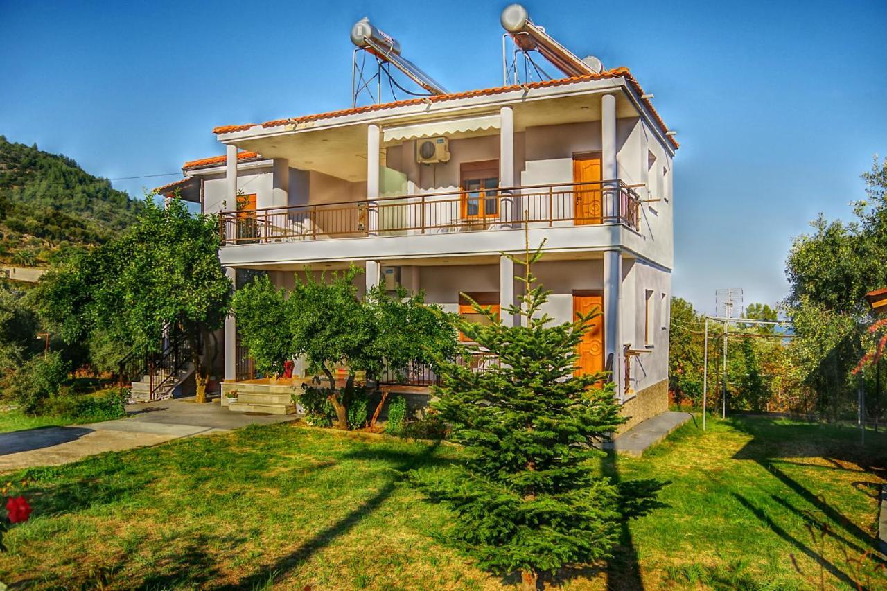 Hotel Athina Koinira