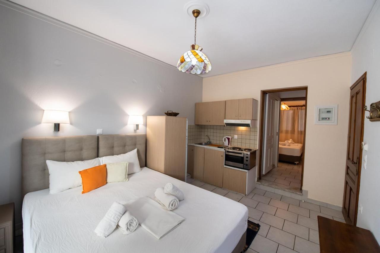 Mavra Aparthotel