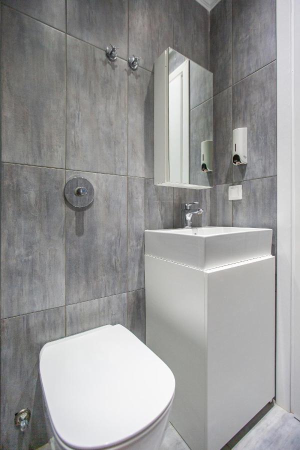 Hermes Apartment *