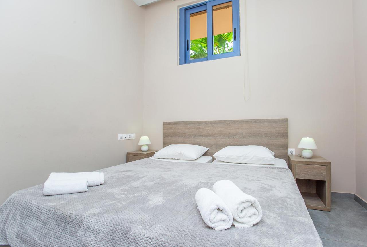 Hermes Apartment *