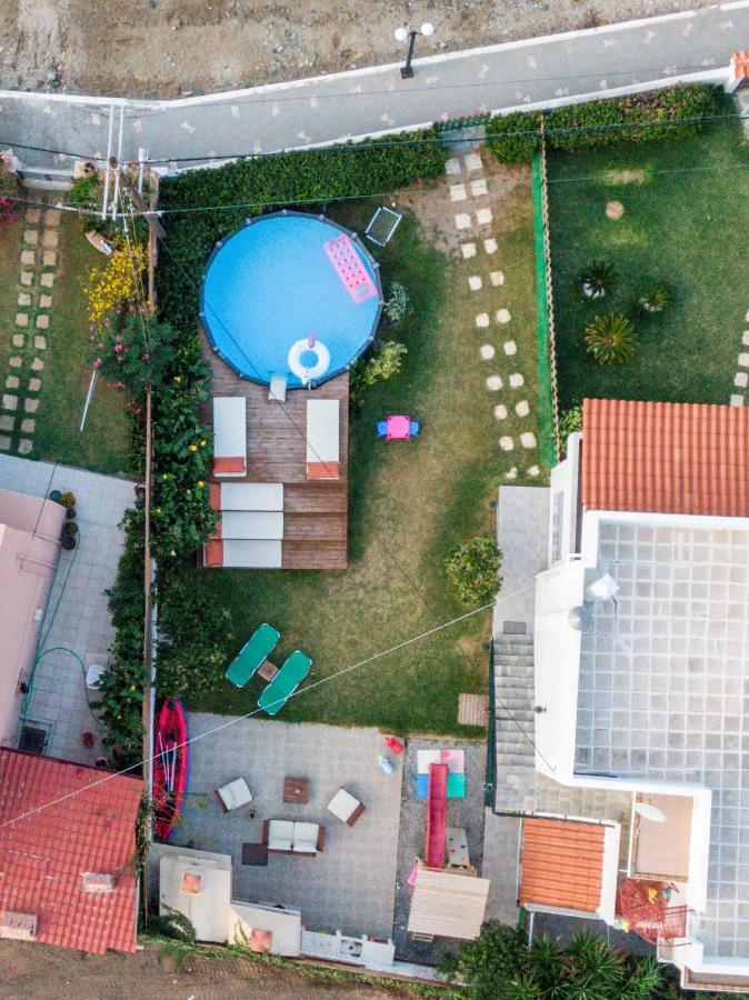 Front With Swimming Pool *