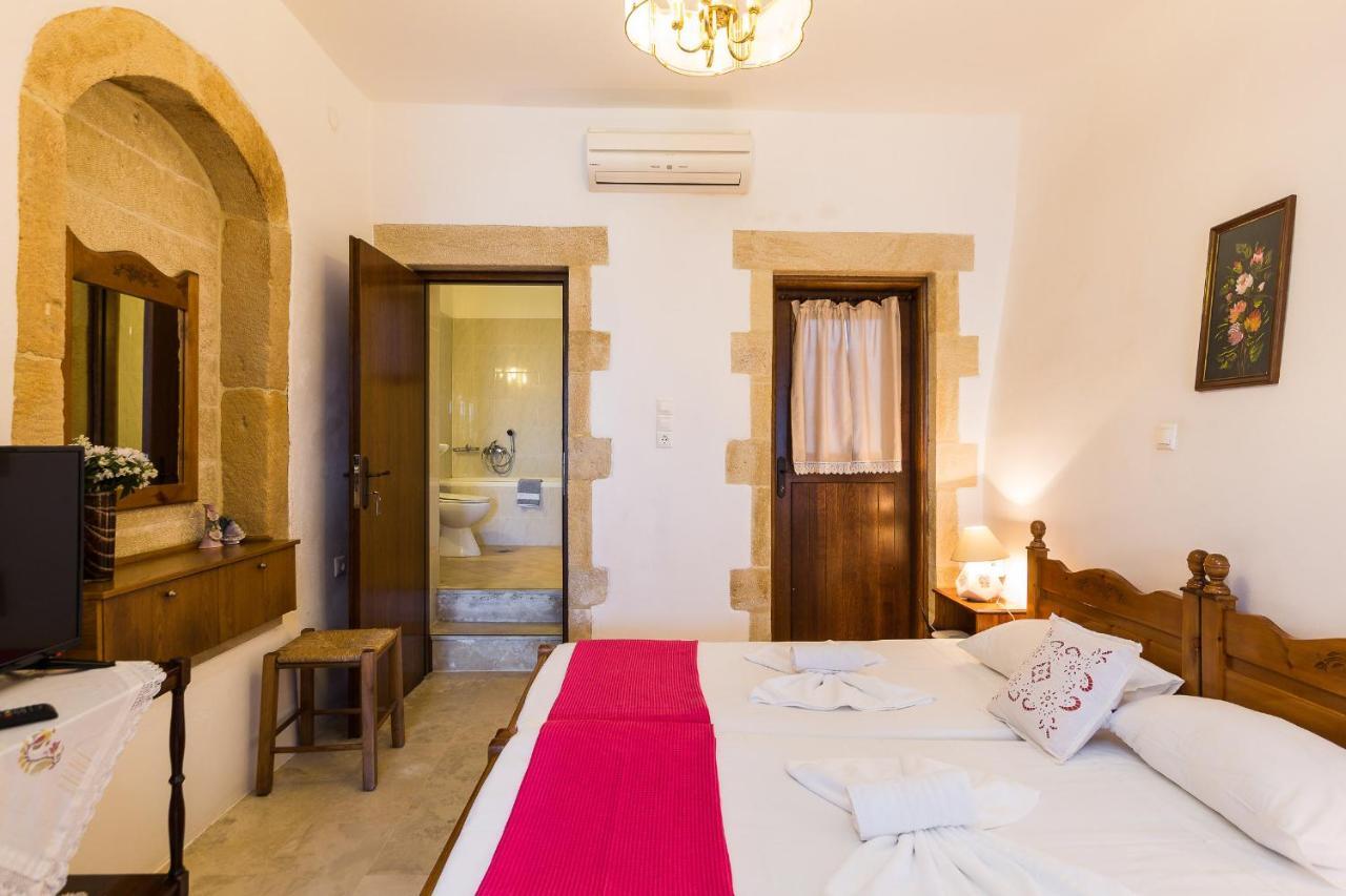 Country house Enastron *