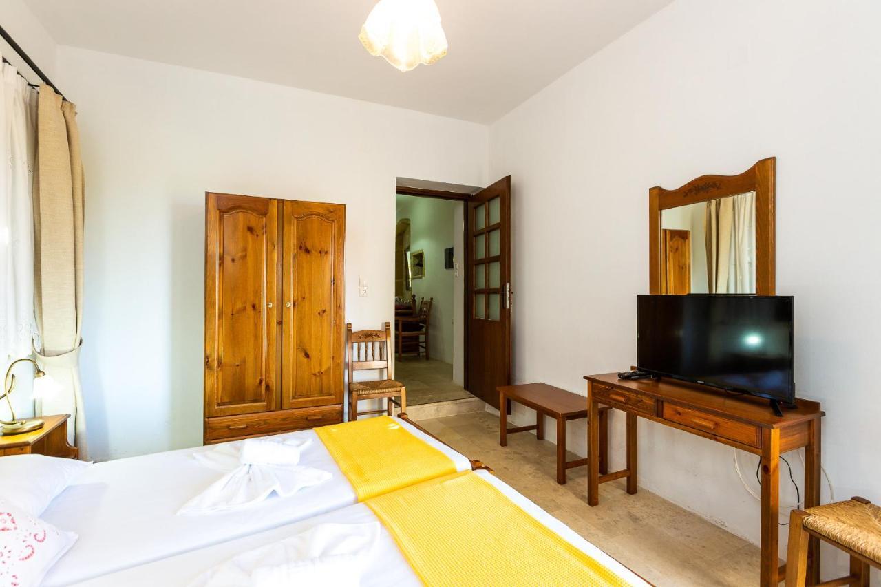 Enastron Country house