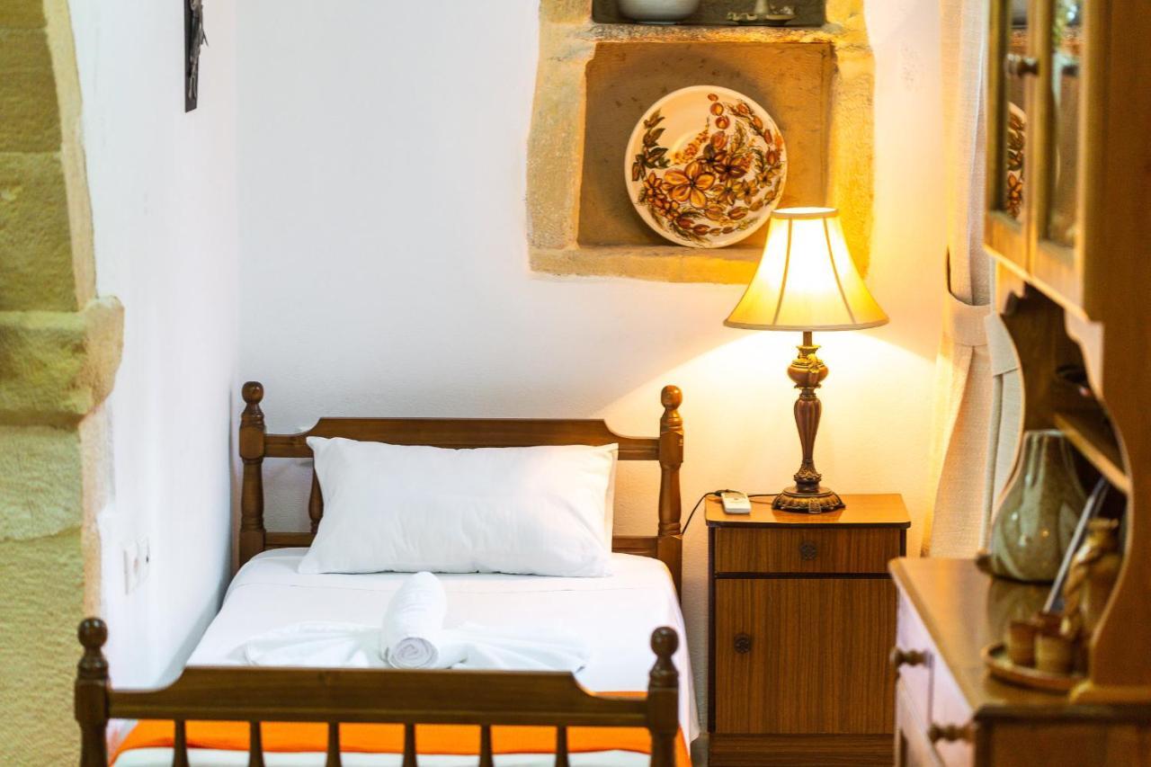 Country house Enastron *