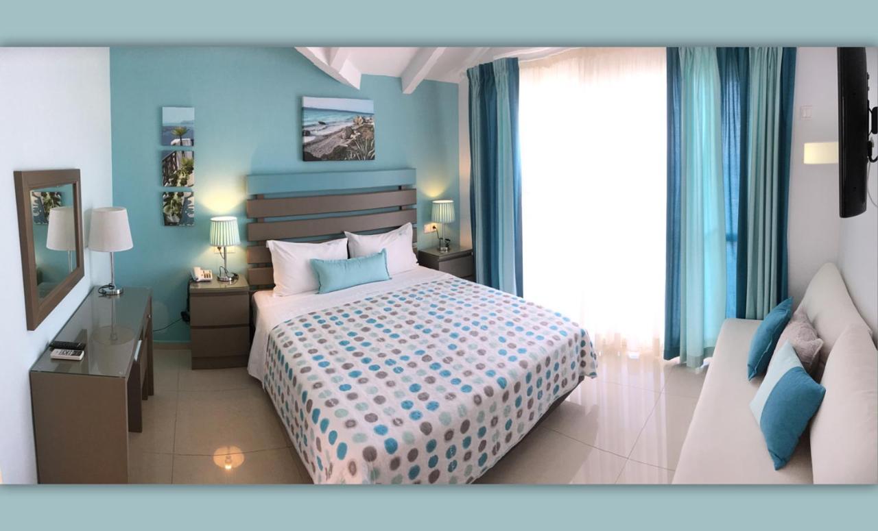 Aparthotel Haris And 3*