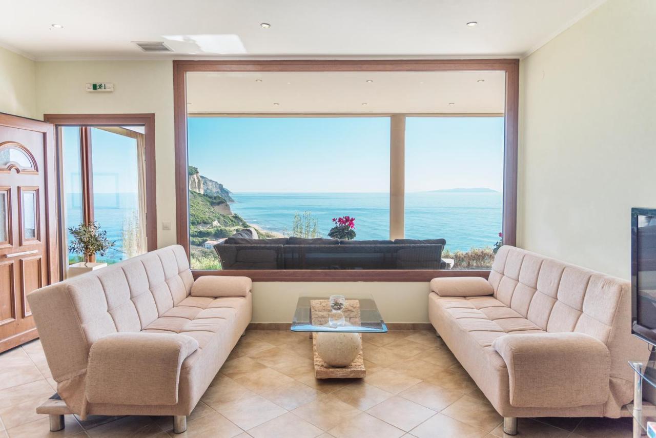 Belle Plaza Villa Vitalades