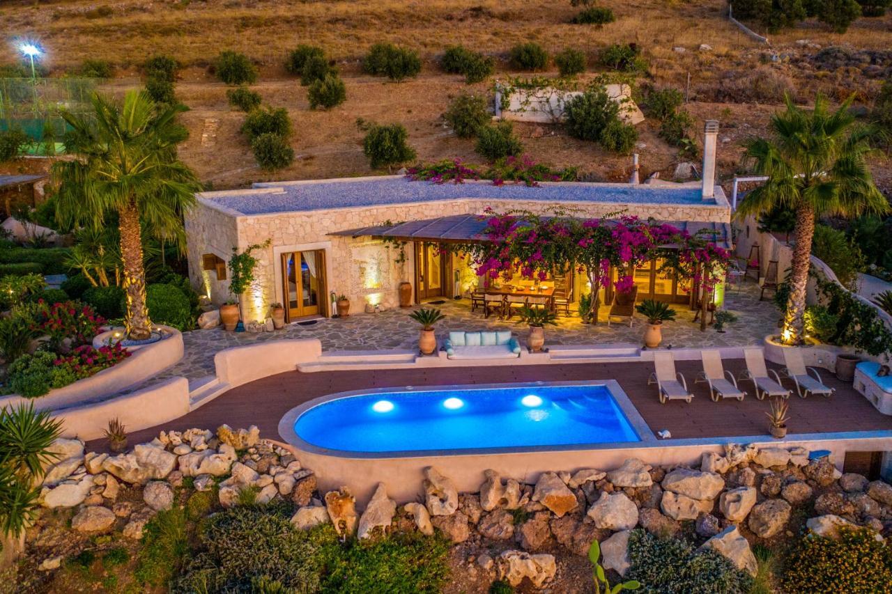Mirabello Tholos Kavousi Villa