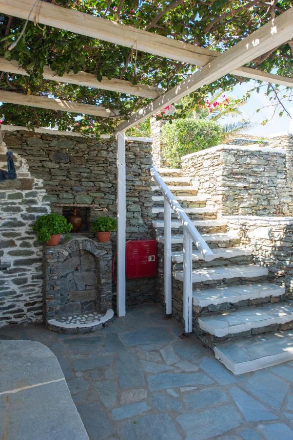 Efthymia * Faros (Sifnos)