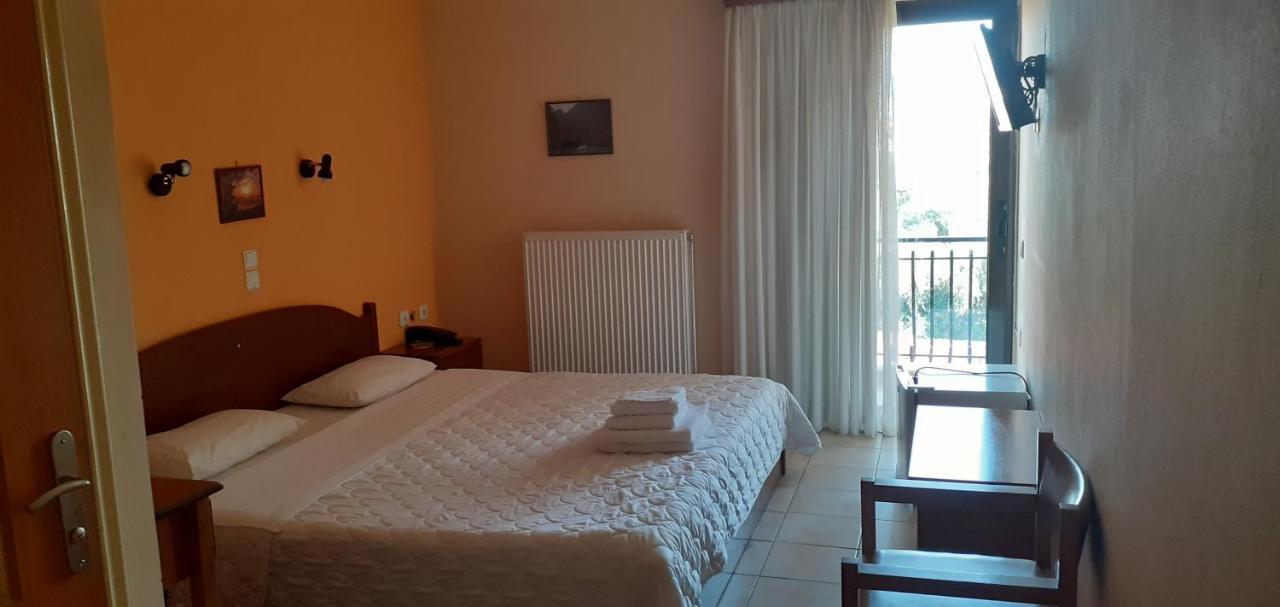 Hotel Themisto 2*