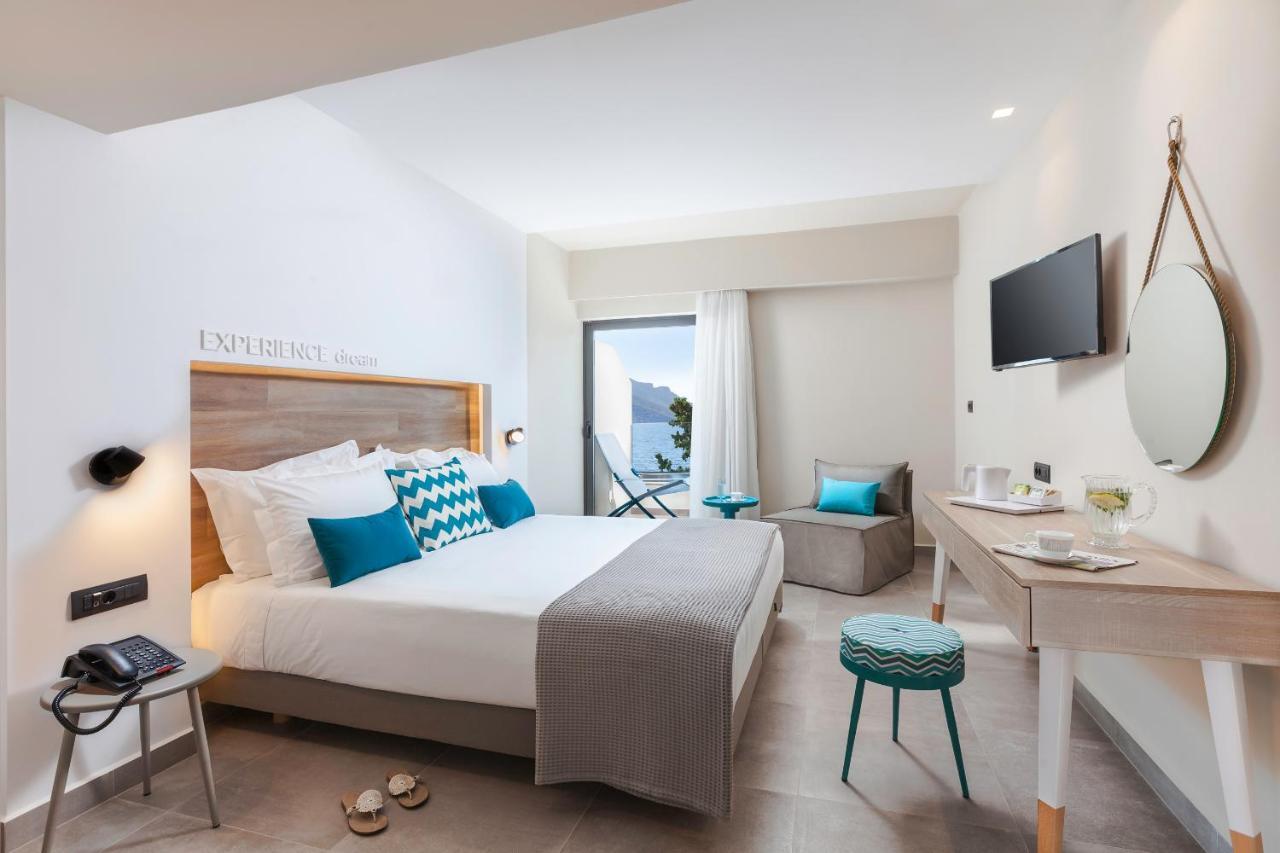 Carian 4*