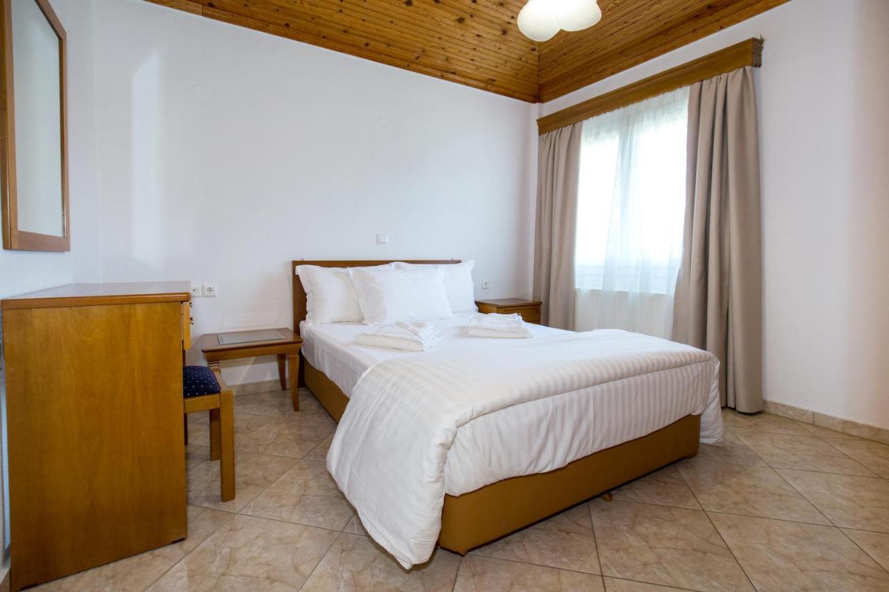 Filippos Hotel 3*