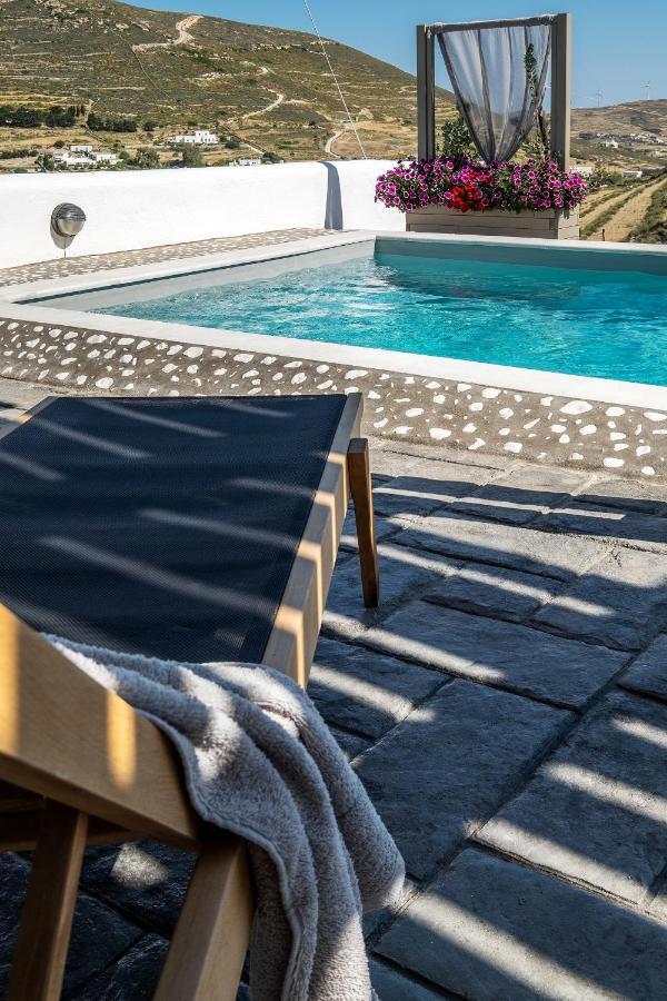 Nereids Parikia (Paros)