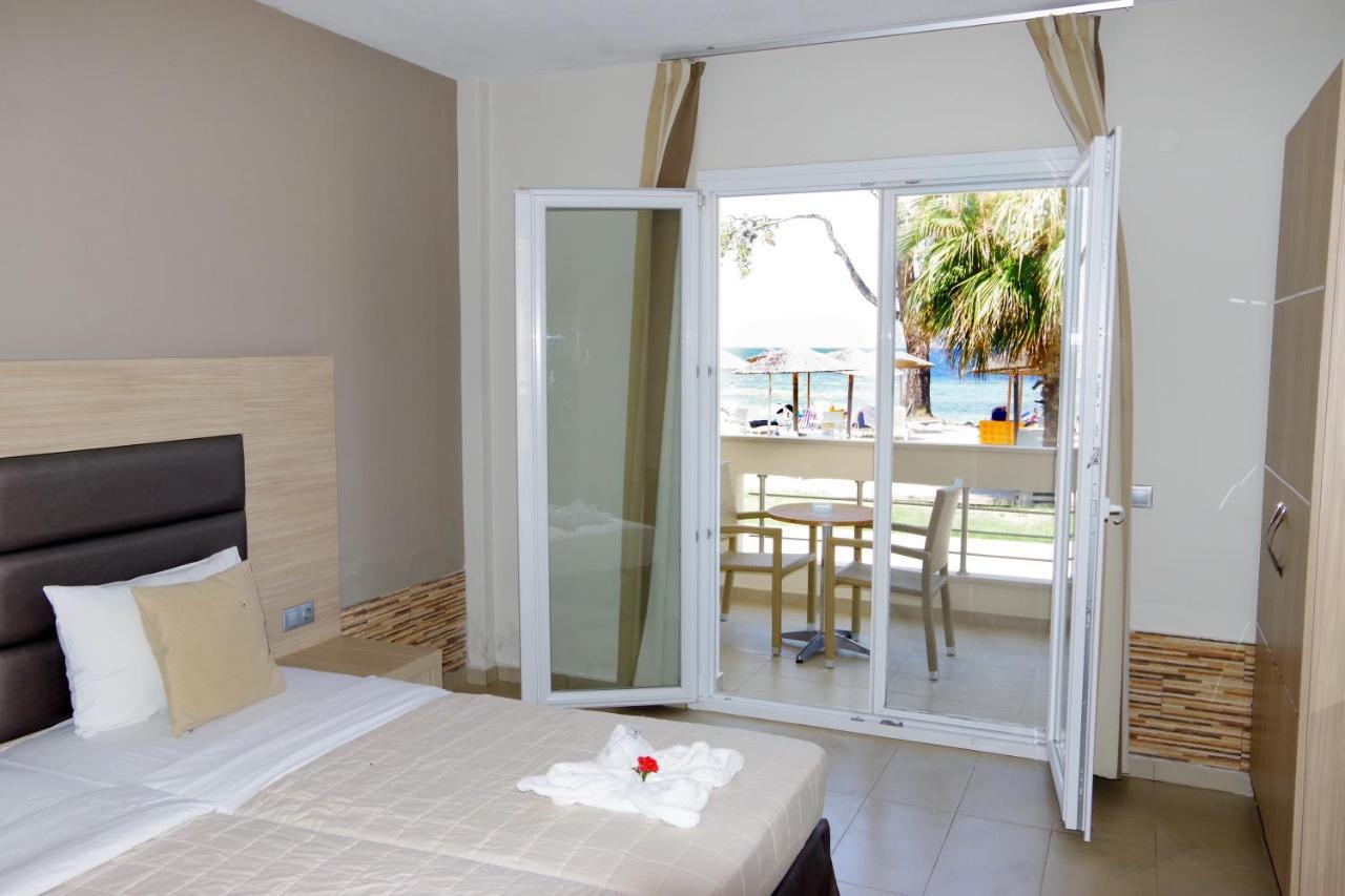 Rachoni Bay Hotel